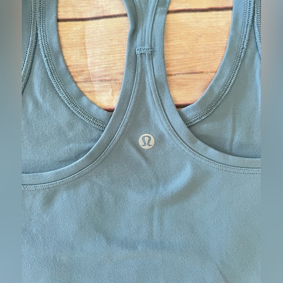 Lululemon Cool Racerback Tank in Blue- no tag 12in pit to pit - Picture 3 of 5